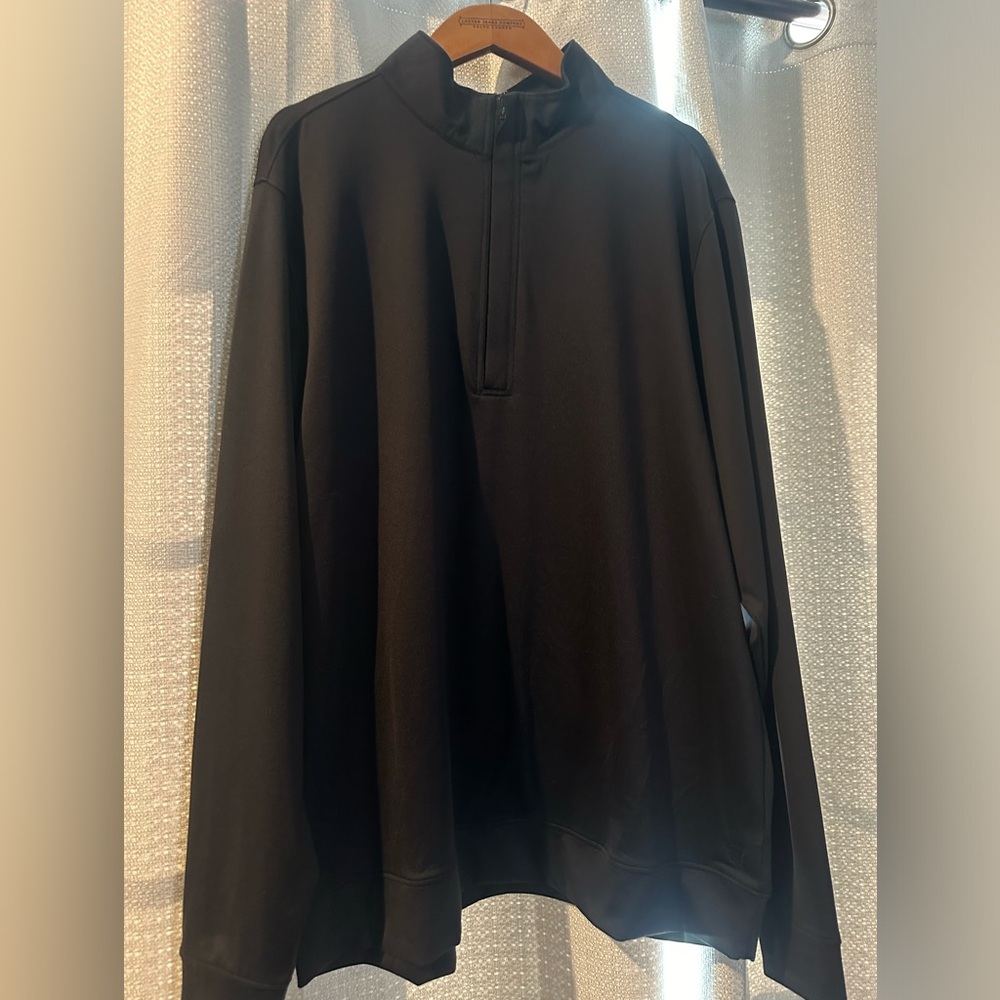 Men’s 1/4 zip. Large